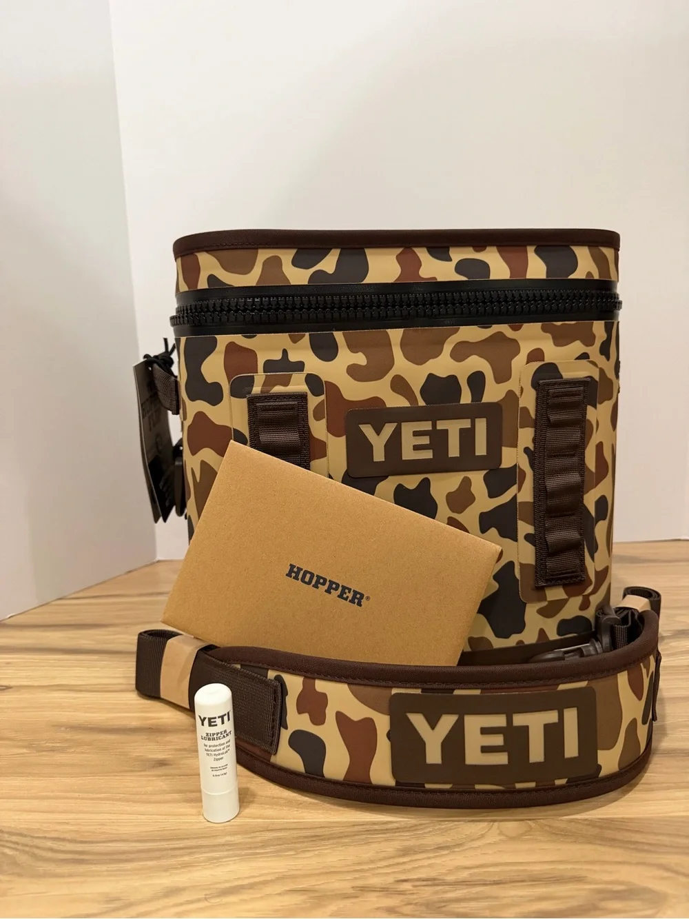 Yeti Hopper Flip 12 Wetlands Camo